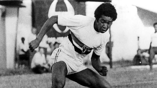 Morre o ex-atacante Terto, ídolo do São Paulo, aos 77 anos