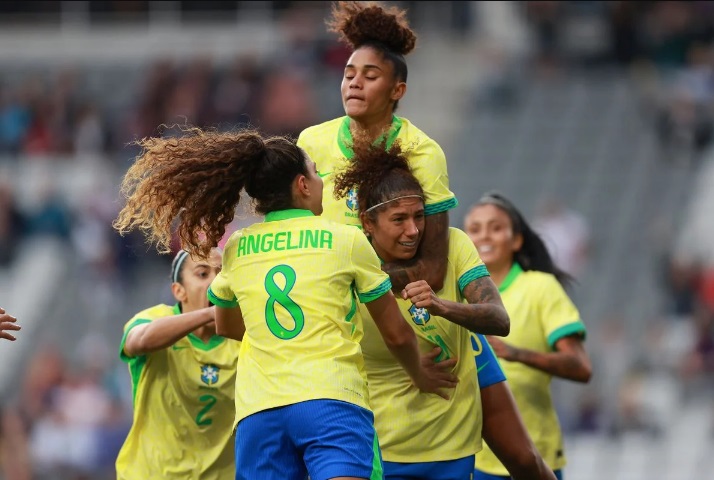Lorena pega 4 pênaltis do Japão e garante 3º lugar para o Brasil no SheBelieves