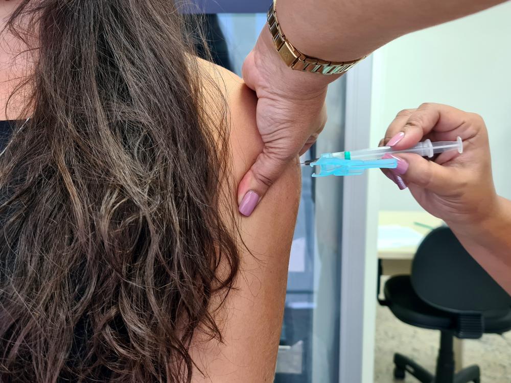 Dias d'Ávila participa do Dia D de vacinação contra a gripe neste sábado (13)