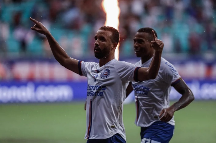 Bahia vira sobre o Fluminense com dois golaços e conquista primeiro triunfo no Brasileiro