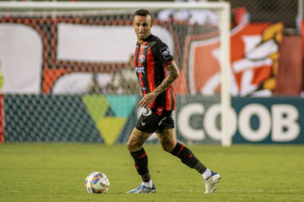 Luan recebe proposta de time paulista e pode deixar o Vitória