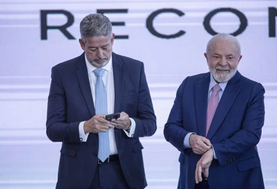 Aliados de Lula temem que Arthur Lira paute pedido de impeachment