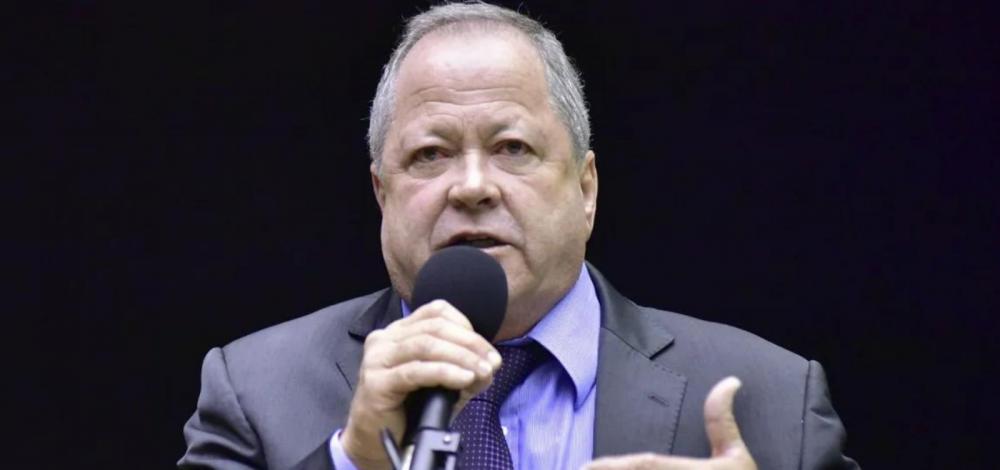 TCU arquiva pedido para suspender salário de Chiquinho Brazão na prisão
