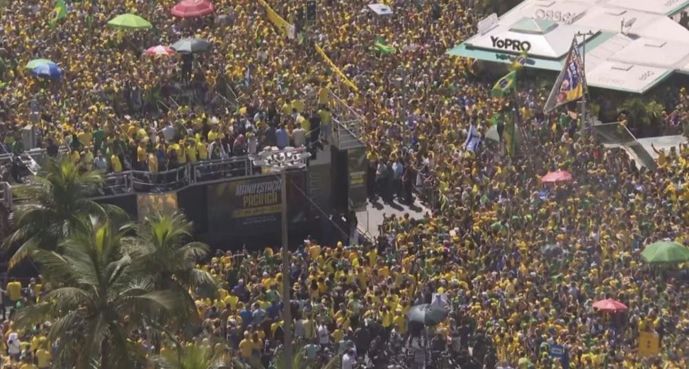 Ato com Bolsonaro no Rio reúne 32,7 mil pessoas, indica monitoramento