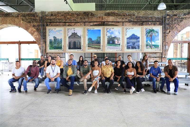 Alunos da UNEB visitaram Mata de São João e exploraram projetos urbanísticos da cidade