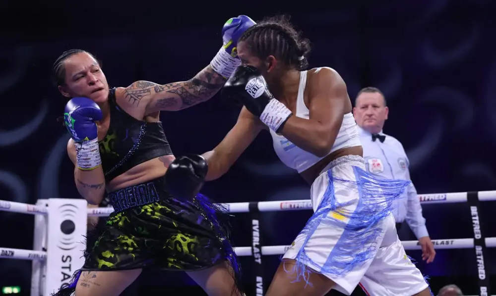 Bia Ferreira derrota argentina e é campeã mundial no boxe profissional 