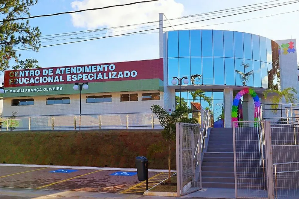  Prefeitura de Mata de São João promove Exposição Biográfica 'Um Show de Talentos' nesta terça 