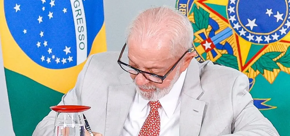 Após retornar a Brasília, Lula recebe quatro ministros nesta segunda-feira
