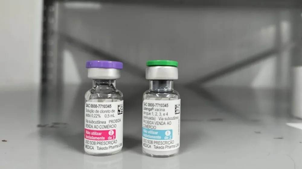 Bahia recebe mais de 67 mil novas doses da vacina contra a dengue