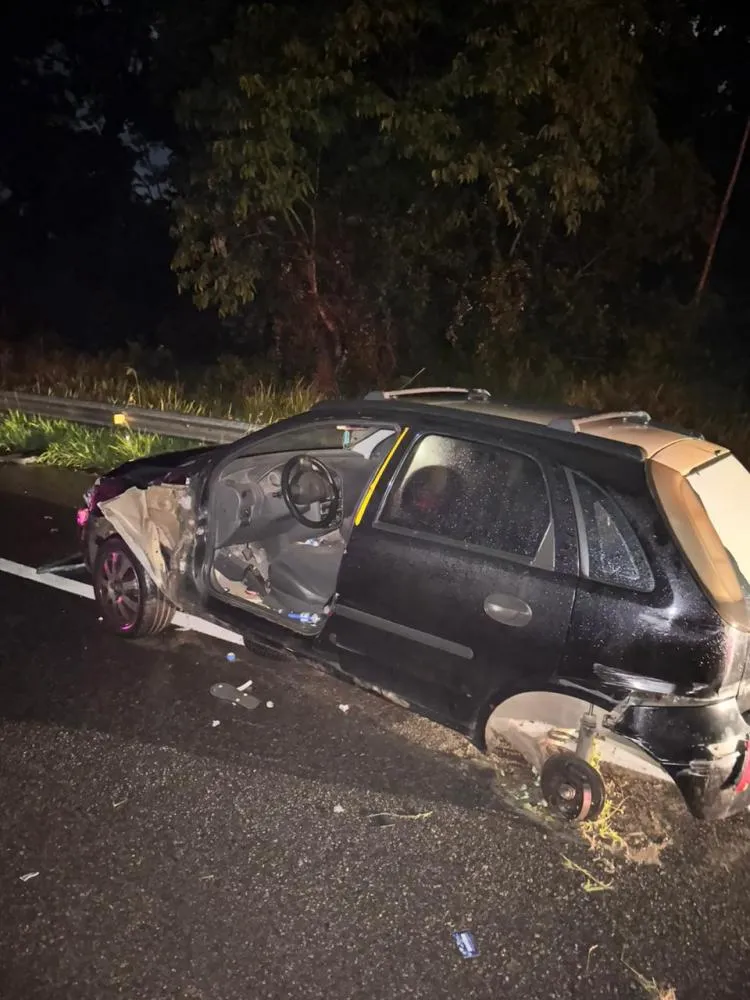 Camaçari: motorista morre após parar no acostamento e ser atingido por outro veículo