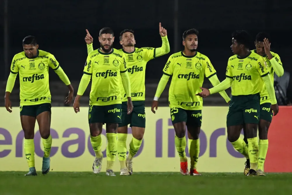 Palmeiras goleia Liverpool-URU e Fluminense vence Colo-Colo