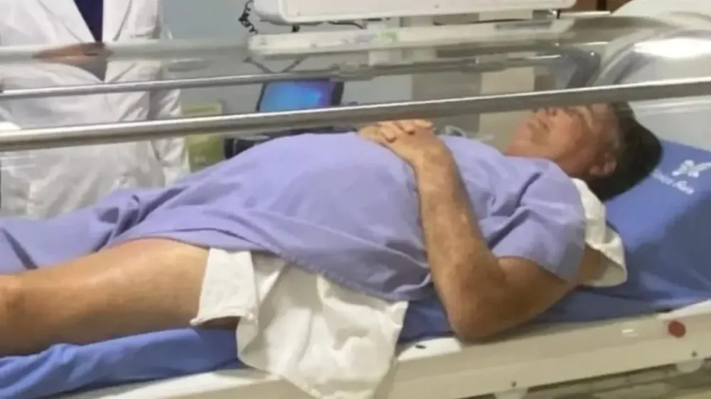 Internado, Bolsonaro segue sem previsão de alta; veja estado de saúde
