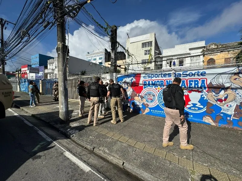 Torcidas organizadas são alvos de operação da Polícia Civil neste domingo