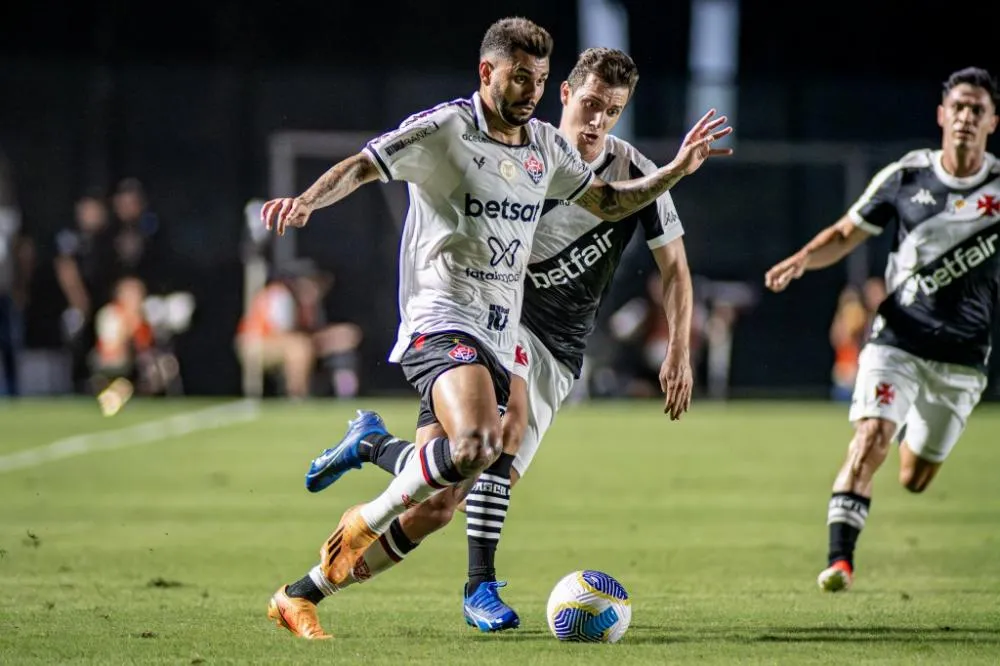 Vitória sofre revés para o Vasco em duelo decisivo no Campeonato Brasileiro