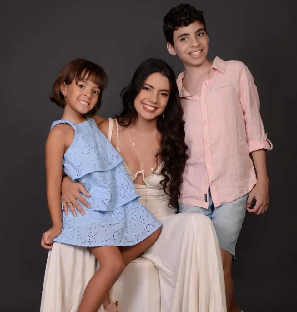 "Difícil e solitário", diz ex-BBB Fernanda Bande sobre maternidade