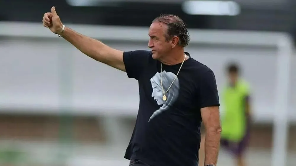 Athletico aceita paralisação do Brasileirão por "igualdade"
