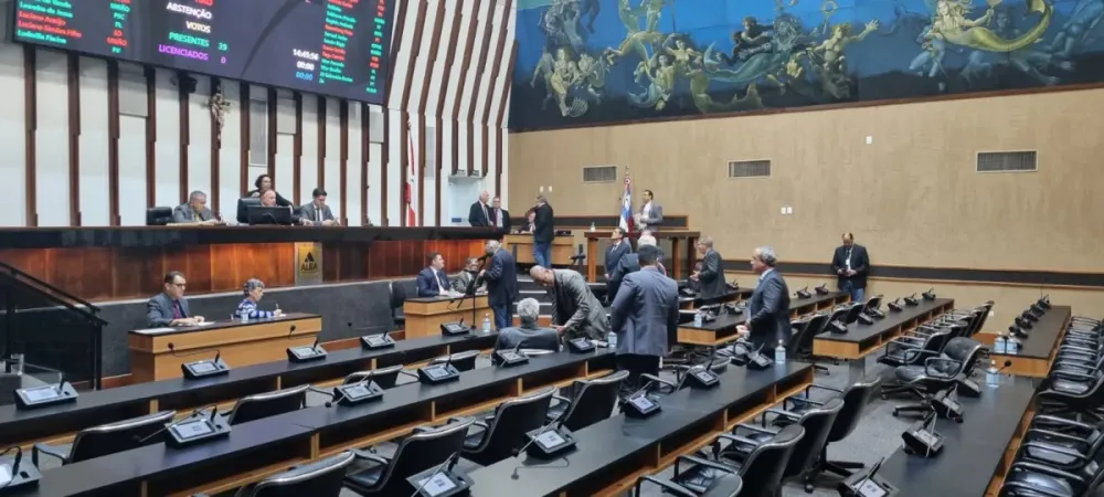 Abono extraordinário para professores é aprovado na Alba