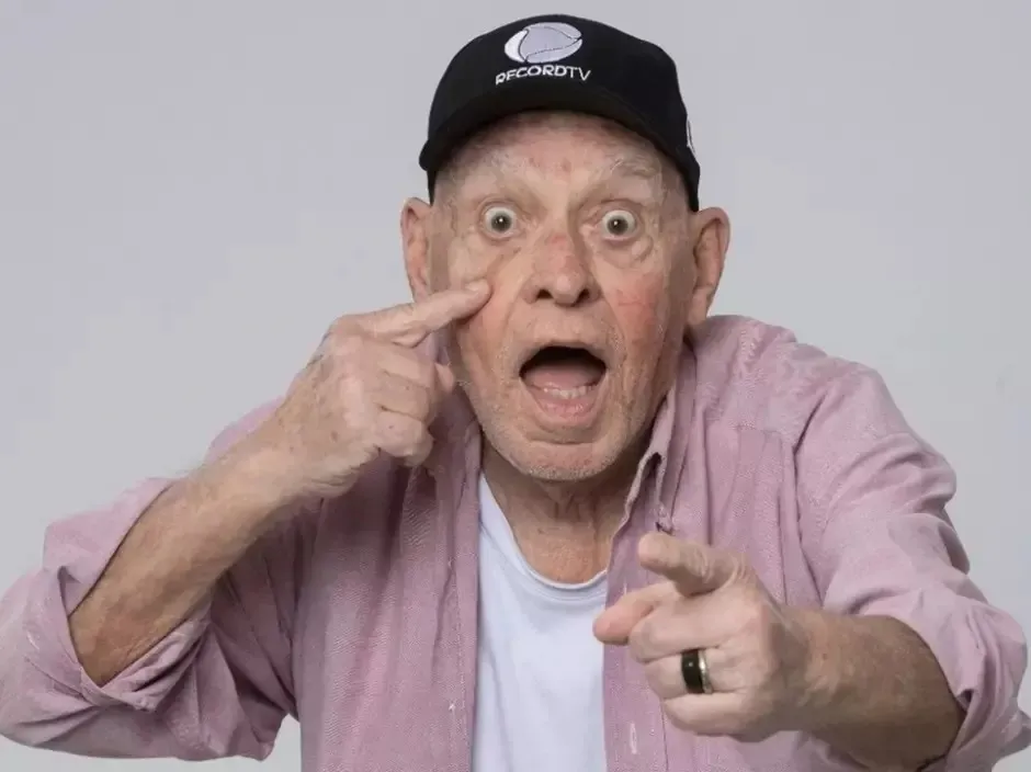 Lenda da narração esportiva, Sílvio Luiz morre aos 89 anos