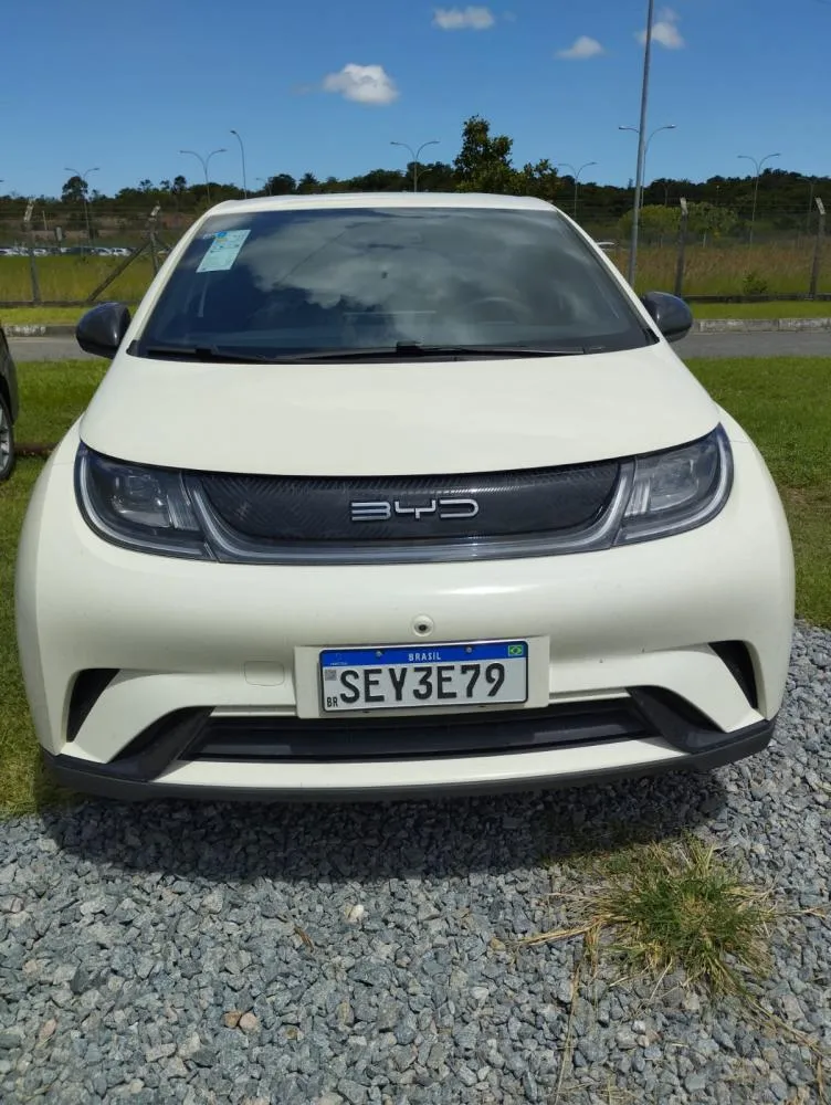 BYD pode trazer carros sem imposto e define data para fábrica no Brasil