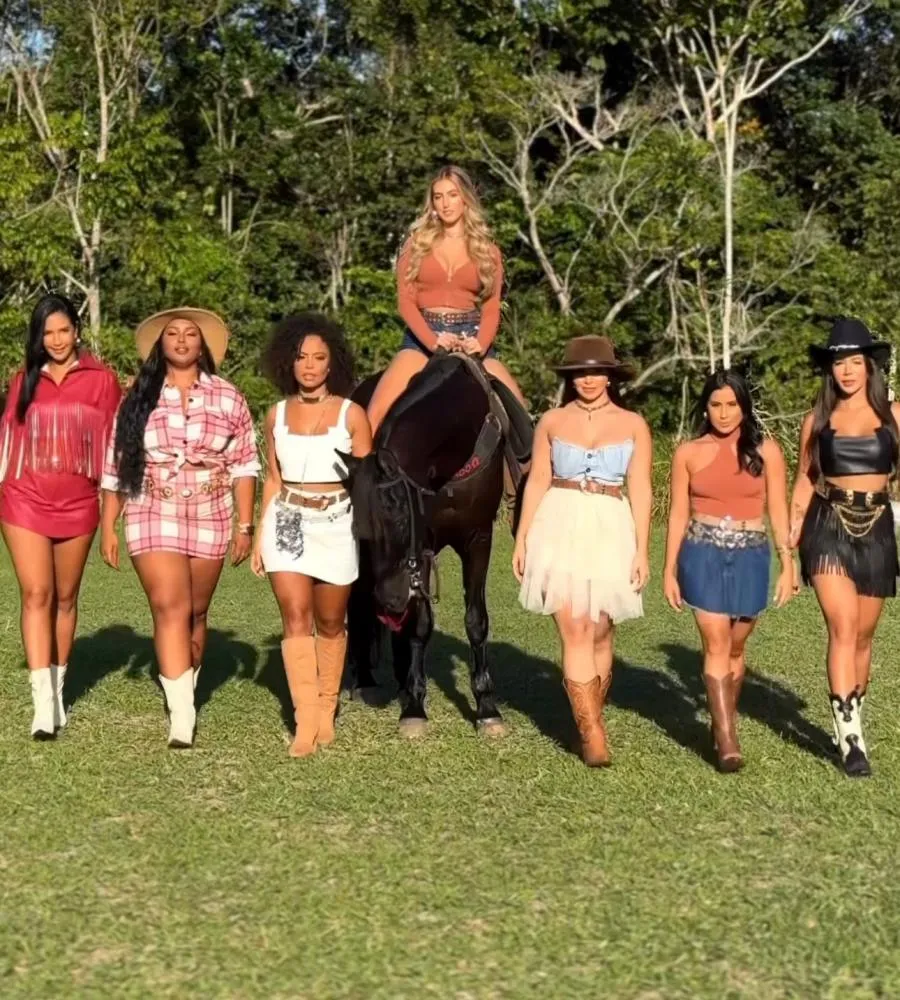 Influenciadoras baianas participam de ensaio fotográfico em Mata de São João