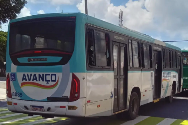 Rodoviários metropolitanos iniciam greve por tempo indeterminado