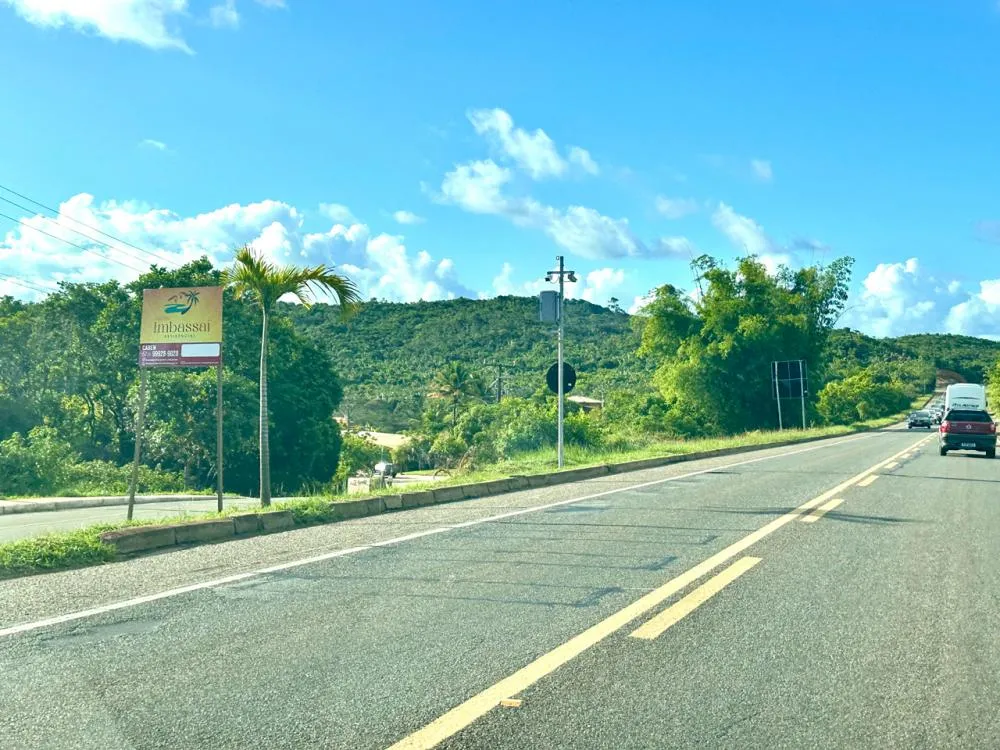 Novo radar é instalado na rodovia BA-099 próximo ao Jardim Imbassaí