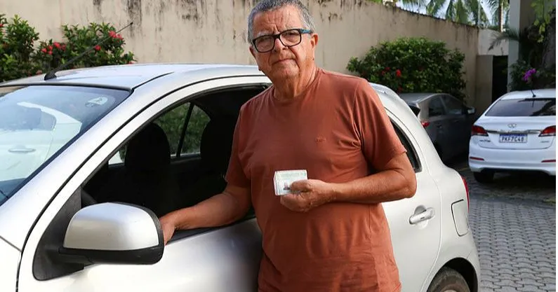 Motoristas acima de 50 anos podem ter desconto na CNH