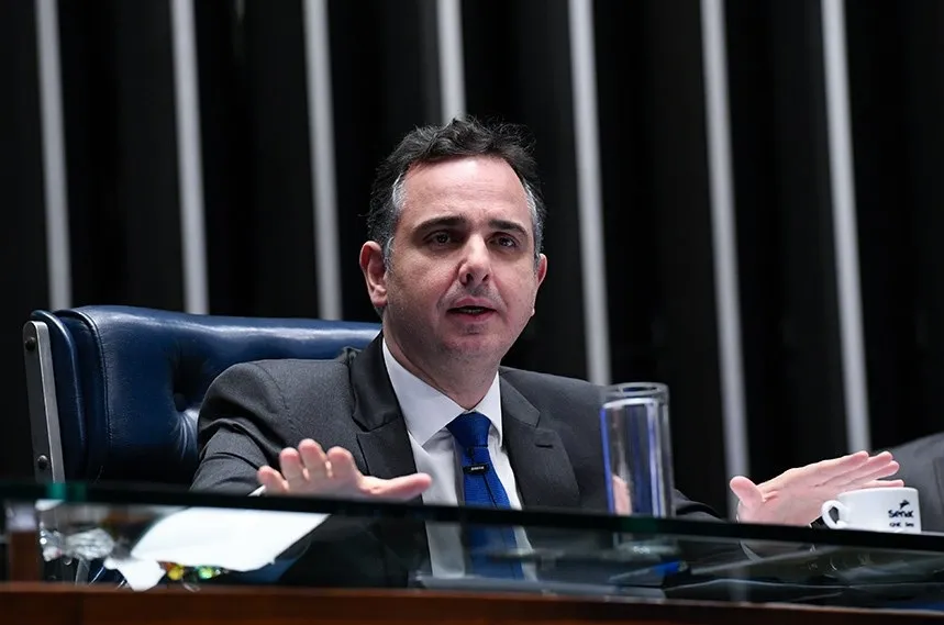 "Ampla maioria no Senado é favorável ao fim da reeleição", diz Pacheco