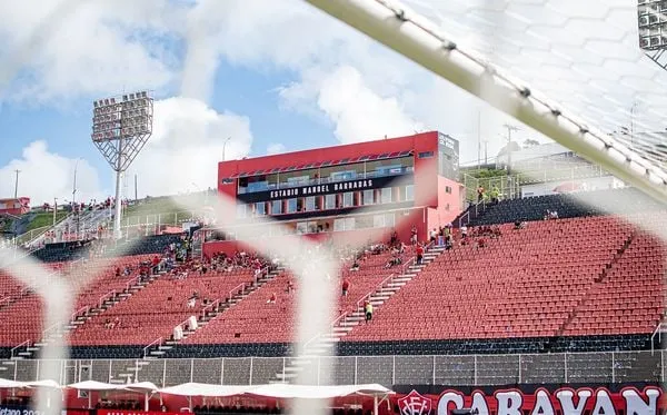 Vitória fará três dos próximos quatro jogos da Série A no Barradão