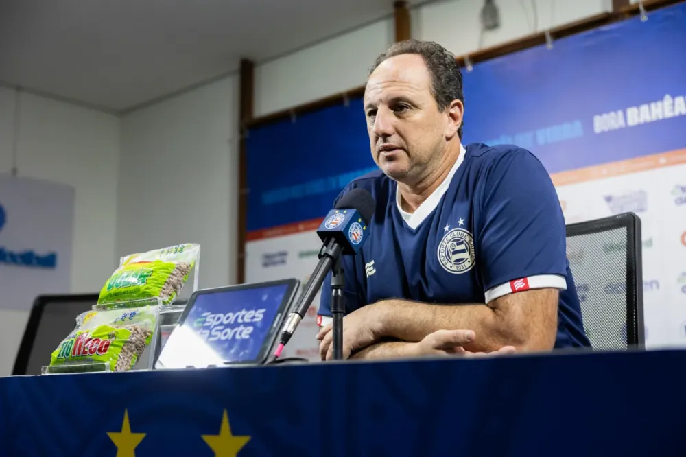 Ceni dá justificativa inusitada sobre eliminação: "Trave atrapalhou"