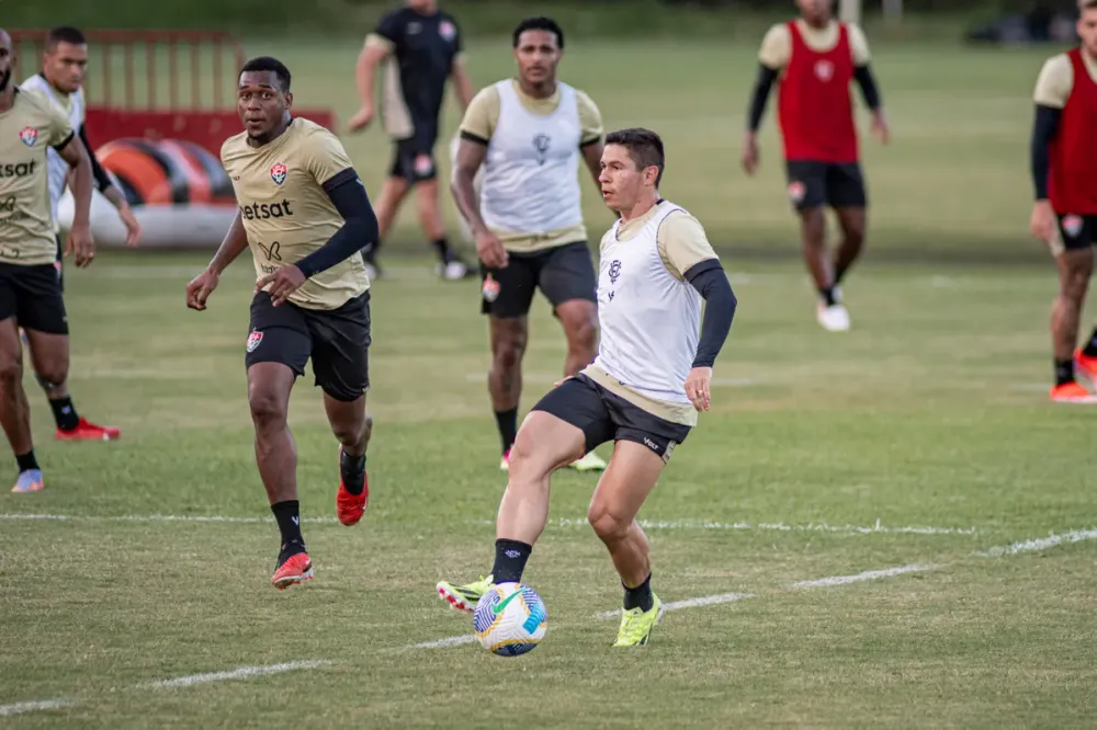 Vitória retorna ao trabalho focado no Atlético-GO