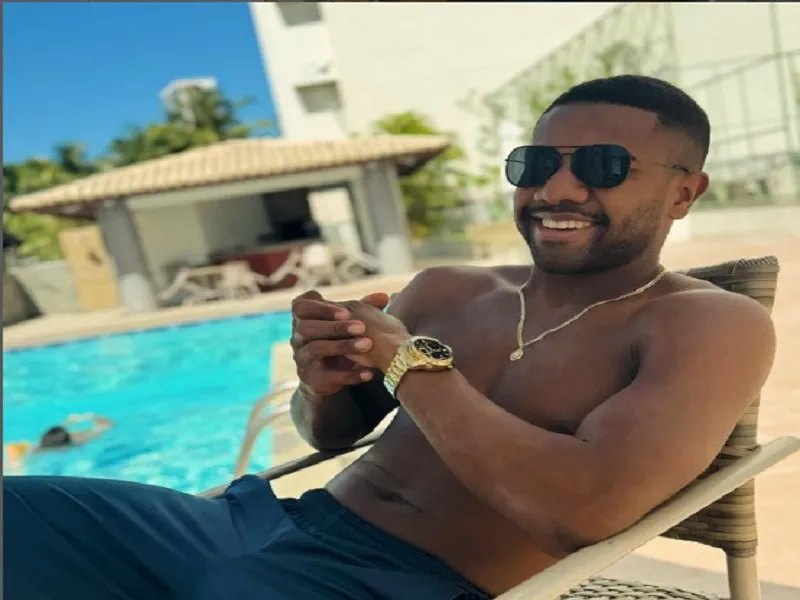 Davi imita Mani e também posta foto de brinde acompanhado