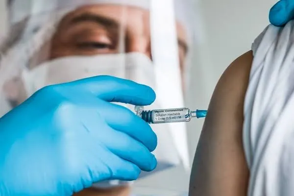 Bahia recebe remessa com 72 mil doses de vacina contra Covid-19