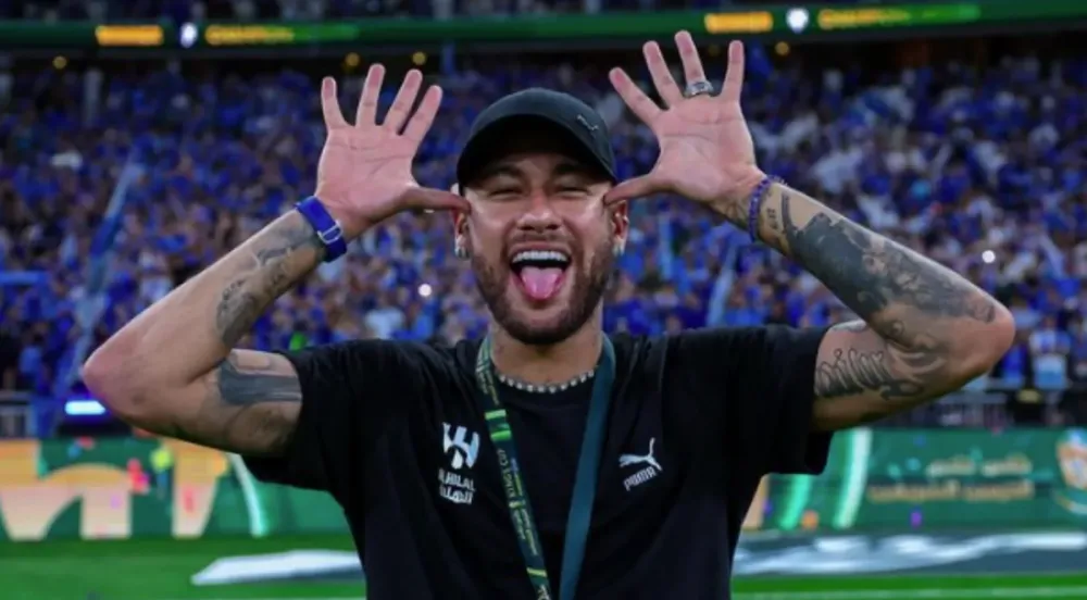 Influenciador expõe flerte de Neymar com sua namorada