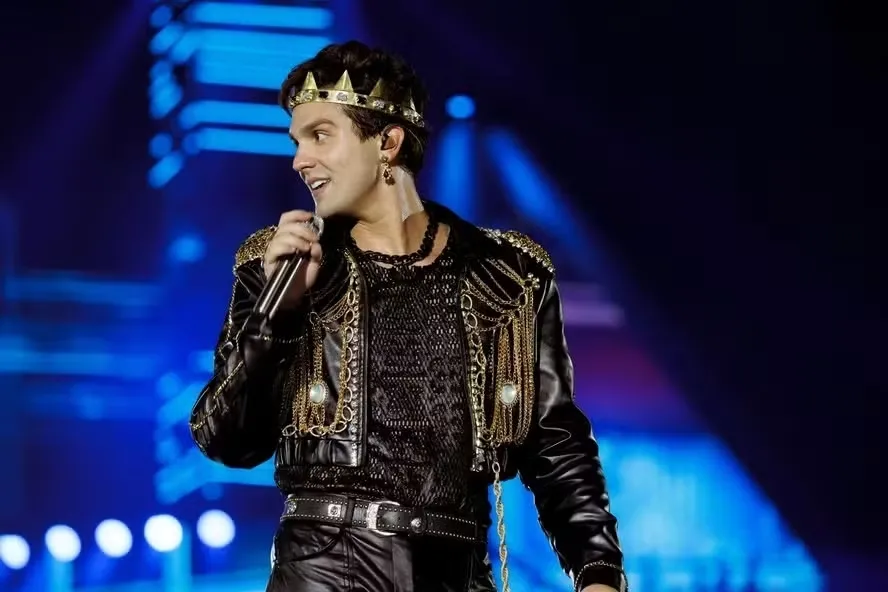 Luan Santana fala pela primeira vez após ser internado às pressas