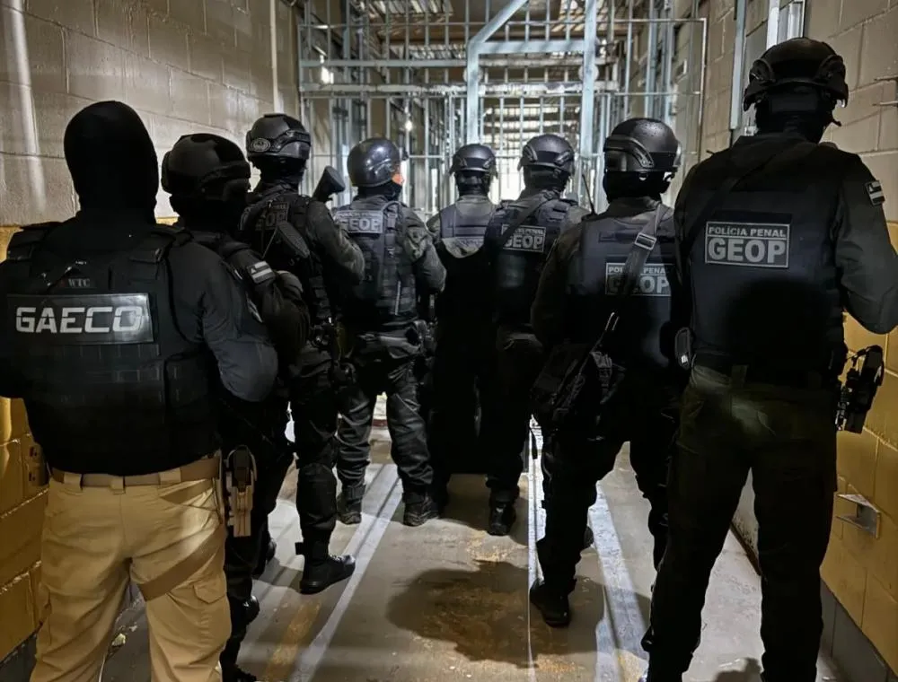 Operação desarticula líder de facção que se comunicava do presídio