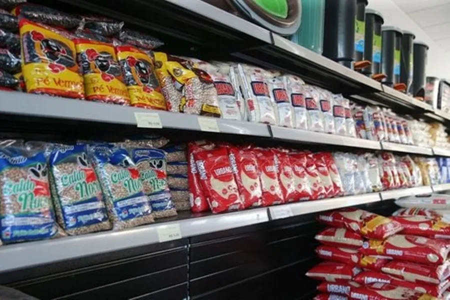 Cesta básica registra aumento em 11 capitais em maio, aponta Dieese