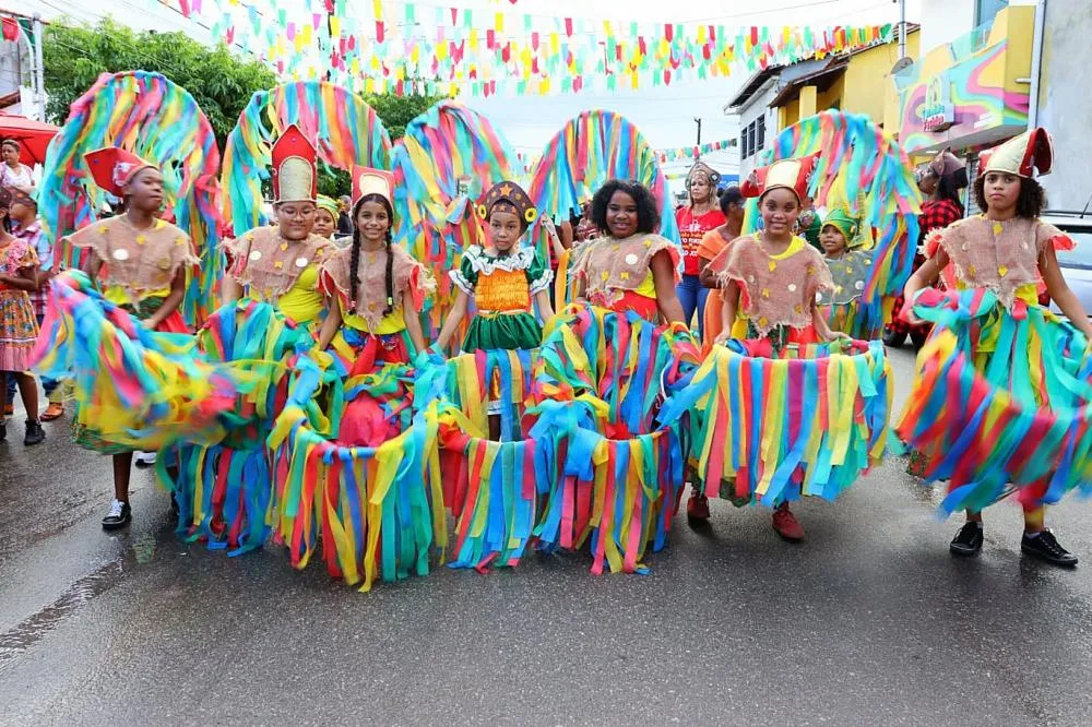 Mata de São João: desfile junino dá início aos festejos de São João nesta sexta