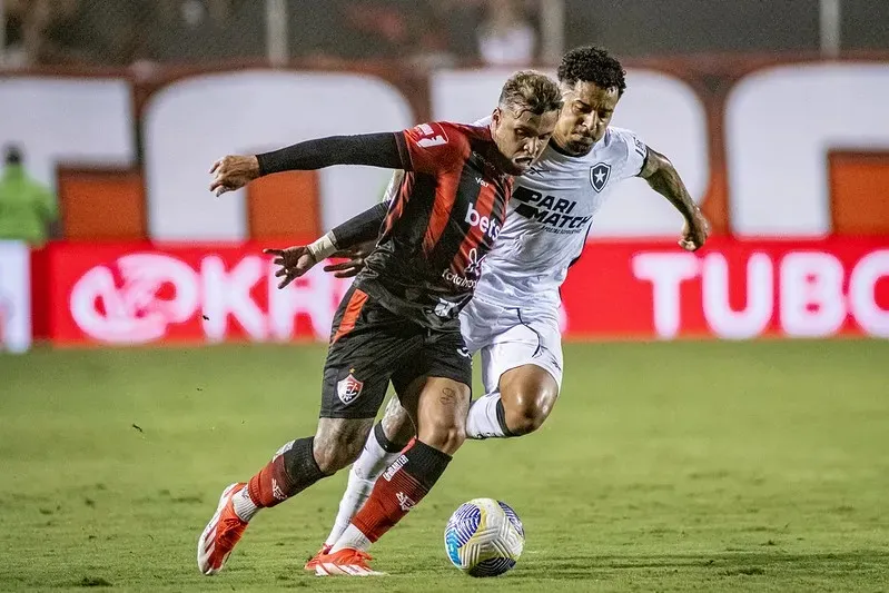Mais um no DM: Daniel Jr tem lesão constatada e desfalca o Vitória