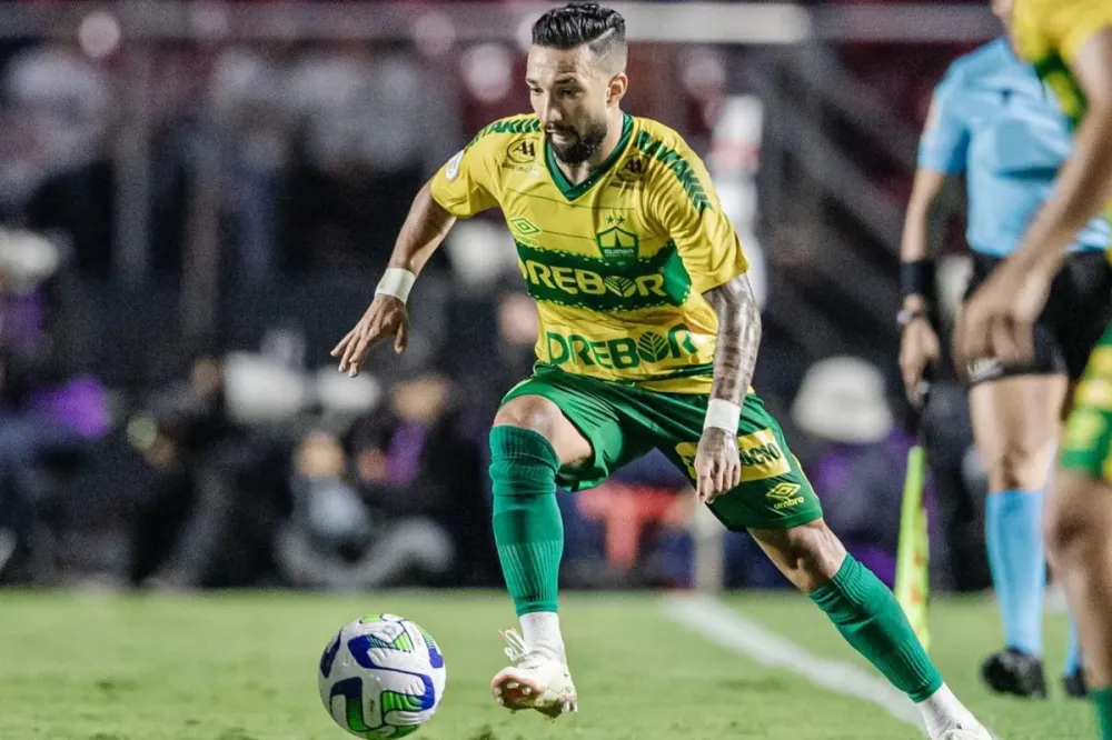 Vitória cai para a lanterna da Série A após Cuiabá vencer o Criciúma