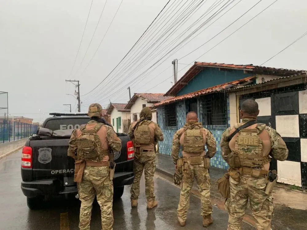 Grande operação da Polícia Civil cumpre mandados de prisão em Mata de São João 
