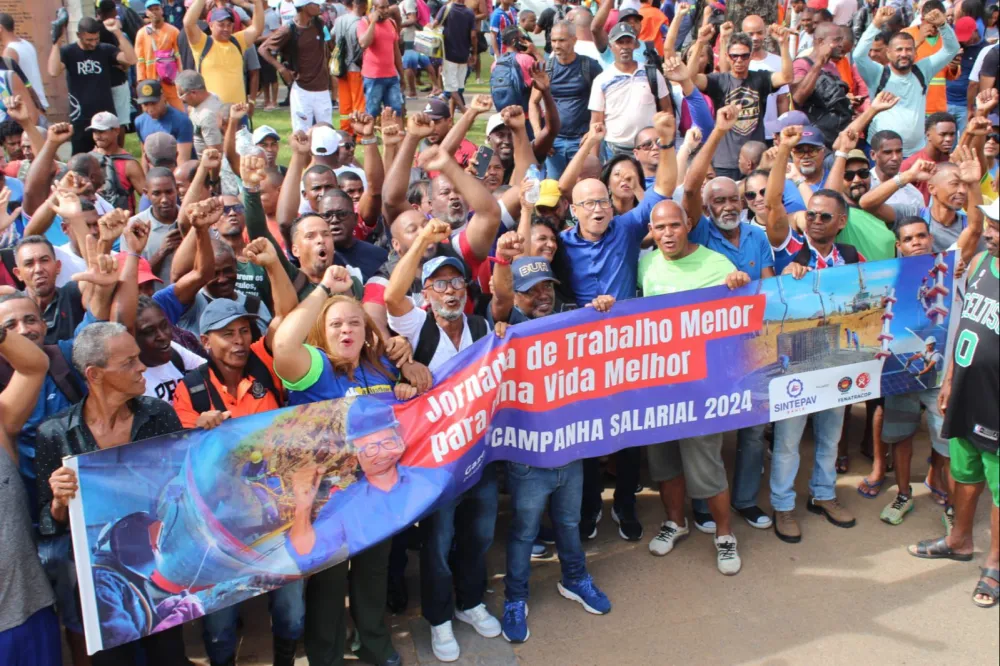 Após acordo com patrões, trabalhadores da construção pesada da Bahia encerram greve