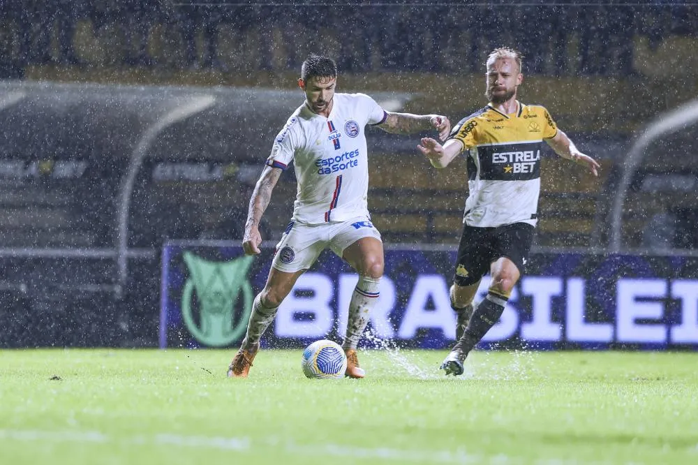 Bahia busca empate contra o Criciúma em jogo com polêmica e expulsão Relâmpago
