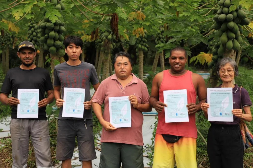 Agricultores de Mata de São João recebem certificado em produção orgânica