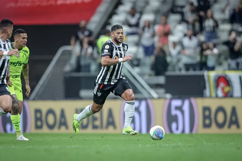 Hulk e Paulinho são expulsos e desfalcam o Galo contra o Vitória