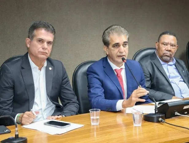 Deputado cobra Coelba implantação de “3º Fio” no Luz para Todos