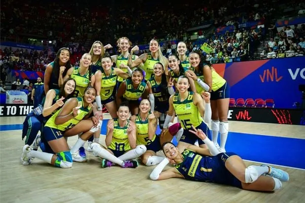 Sorteio define grupos e primeiros rivais da seleção feminina de vôlei em Paris-2024