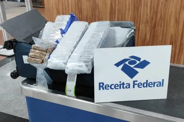 Mulher é presa por tráfico internacional no aeroporto de Salvador
