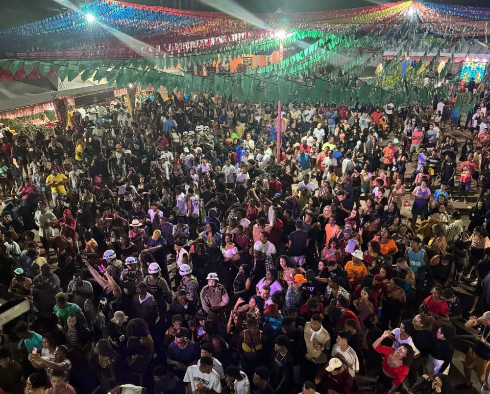 Itanagra celebra sucesso na primeira noite do São Pedro em São José do Avena
