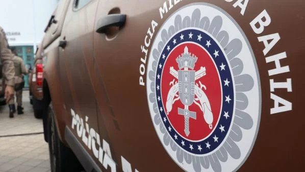 Polícia é atacada com pedras e garrafas ao encerrar festa paredão no Lobato